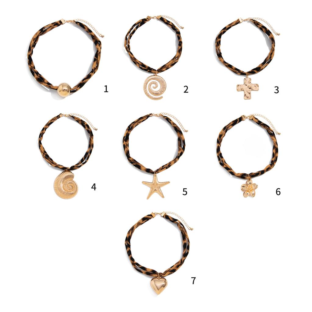Adjustable Sea Star and Conch Pattern Cotton Cloth Necklace With Alloy Charm for Casual Outfits or Travel Accessories