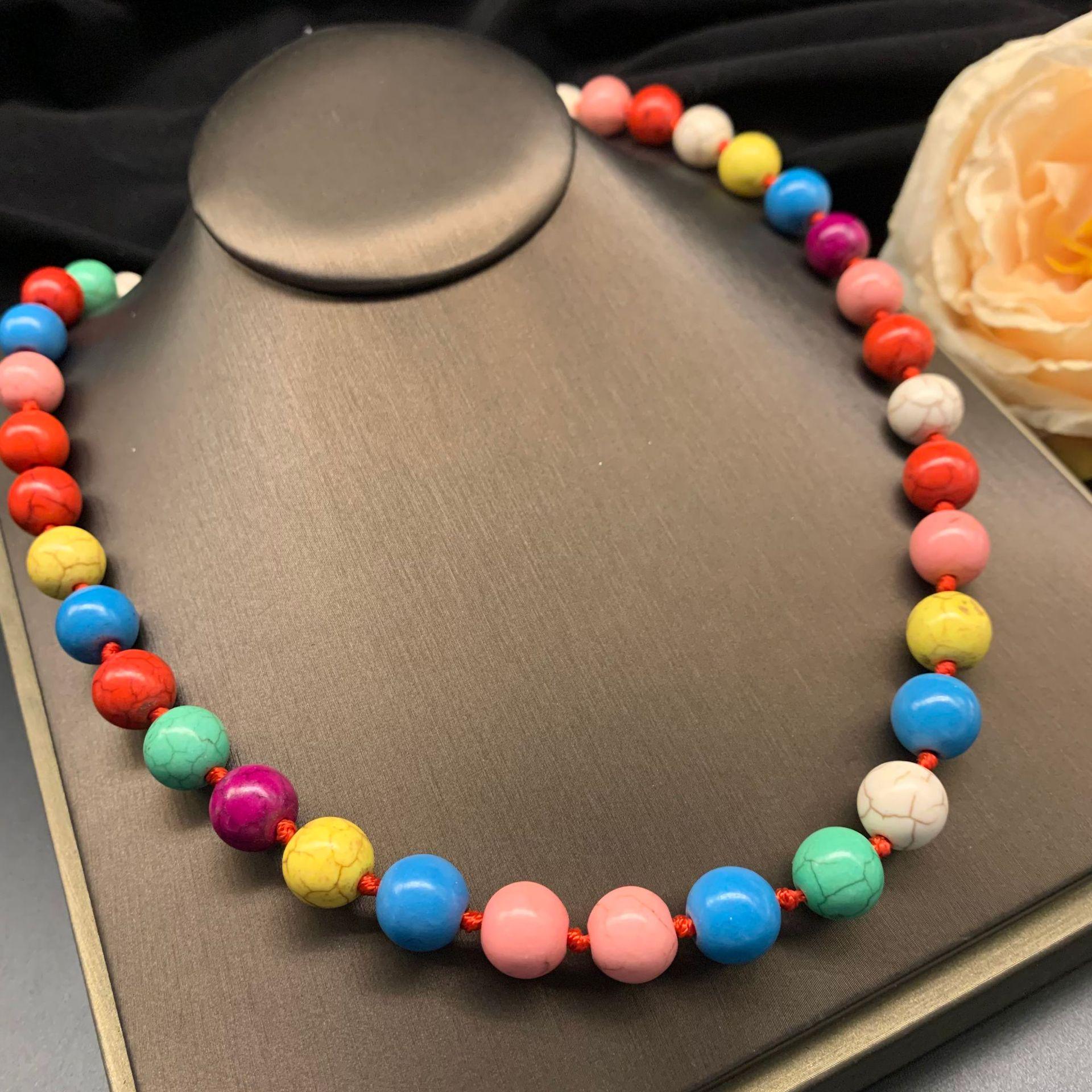 

Qingdao Retro-Style Dopamine Summer Rainbow Clavicle Necklace
