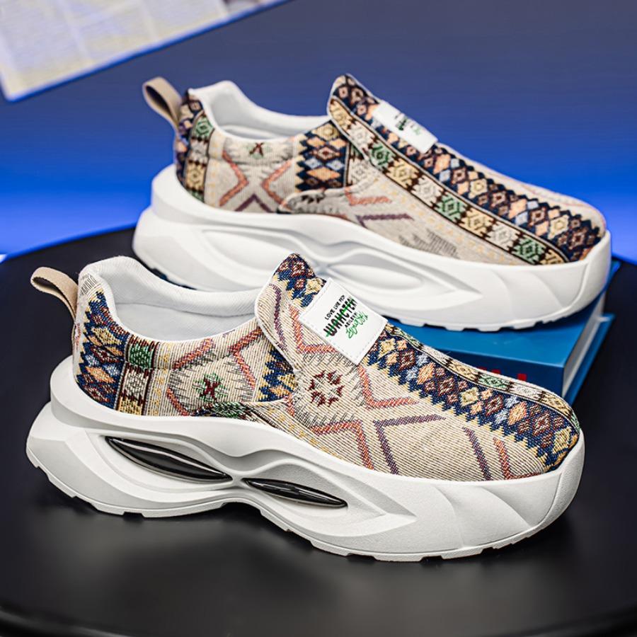 

2025 new Men s thick soled leisure sports canvas shoes breathable walking increase large size spring and autumn non-slip loafers 46 чорний