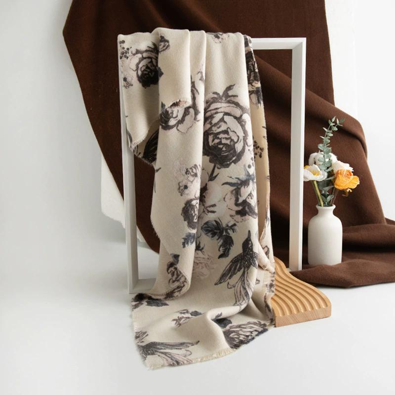 

WTEMPO Outdoor Shopping/Commuting Retro Elegant Printed Scarf Women s Autumn Winter Casual Versatile Scarf Shawl Cold-proof Windproof Warm Scarves 1pc бежевий