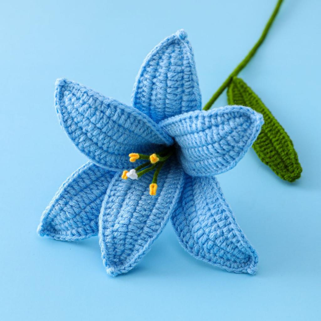 1Pcs Crochet Lily Flowers Creative Hand-knitted Lilies Flower Bouquet Wedding Party Home Decor