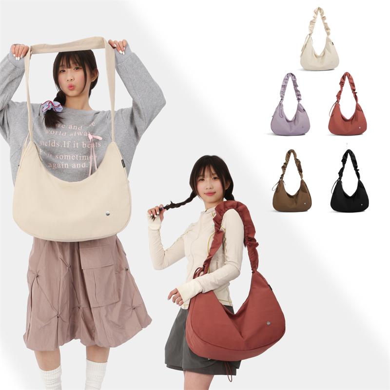 Lightweight Shoulder Bag Women's Crossbody Bag Travel Nylon Underarm Bag