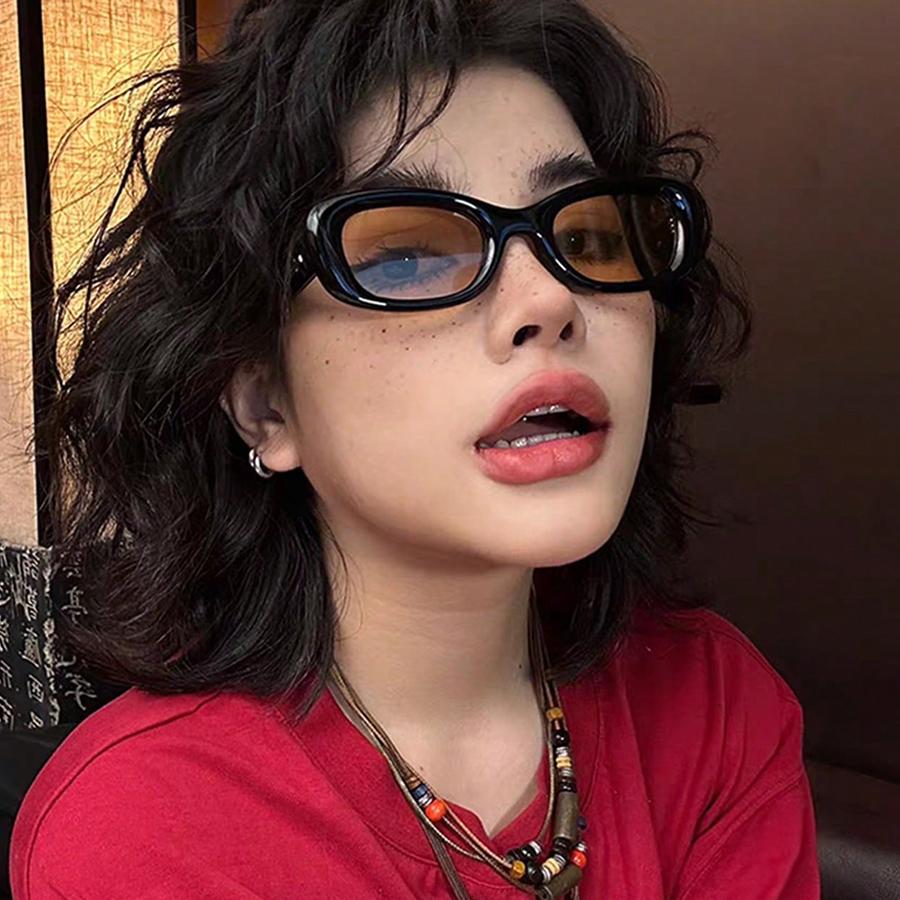 New Retro Y2K Style Small Square Sunglasses Women Cat Eye Sunglasses Fashion Colorful Mirror Goggles Men Punk Sports Sun Glasses