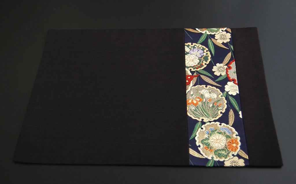 tea mat with gold brocade design Japanese-style pattern, obi-style (Aoi)