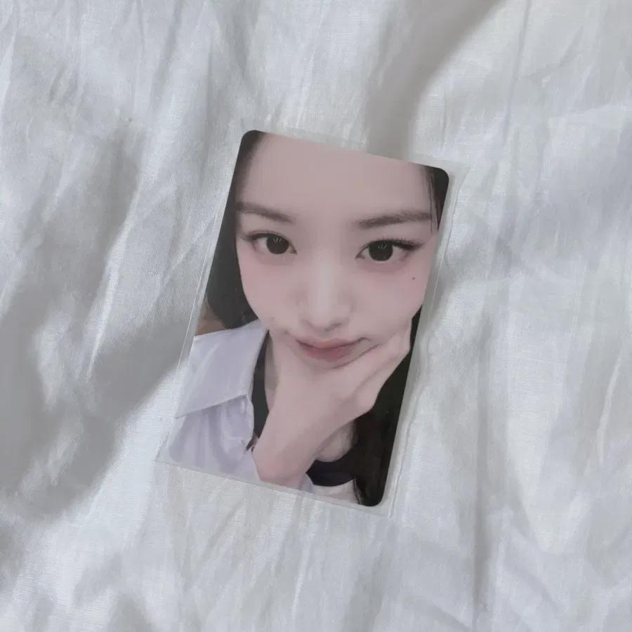 

Ive Er Chak Nyeong Er Chak Won-yeong Earblay For Sell