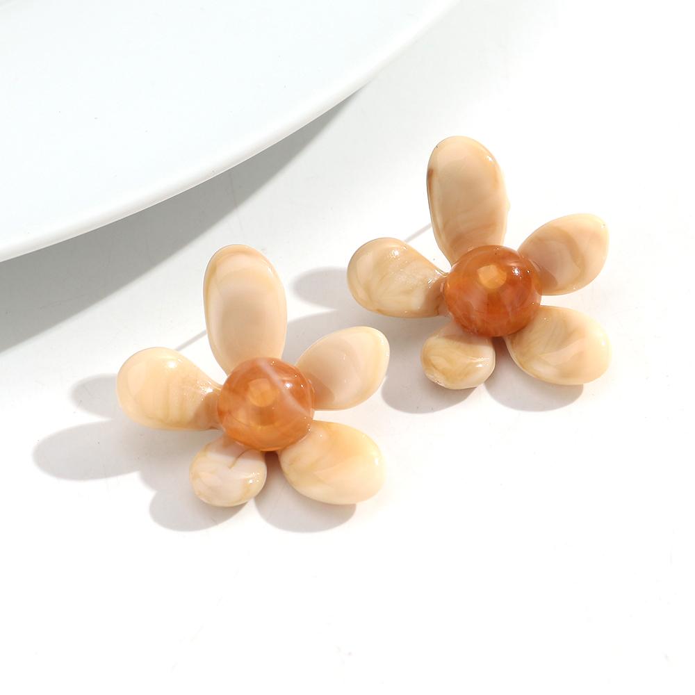New Colorful Acrylic Flower Stud Earrings for Women Summer Fashion Five Petal Floral Resin Earring Statement Jewelry Daily Gifts