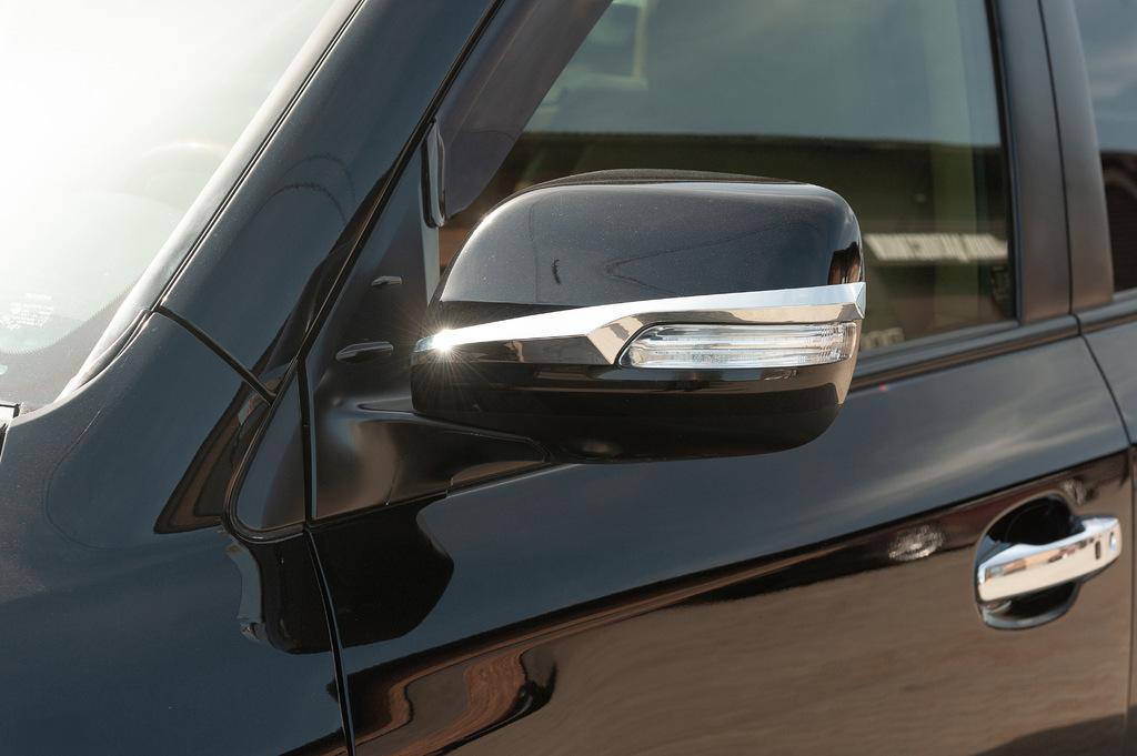 Полоски на зеркала 2012-2021 (2 шт, хром) для Toyota Land Cruiser 200