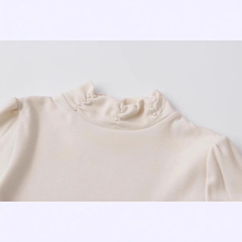Lace Pearl High Collar T-shirt: Slimming Long-Sleeve Top for Tall Individuals - Perfect for Autumn/Winter