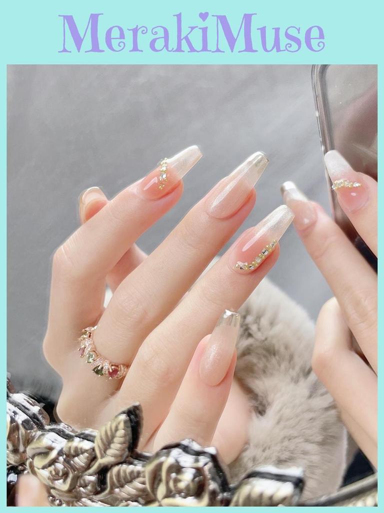 Fashionable Hand-painted Radial False Nails French Blush Nail Style 3283093 National Brand
