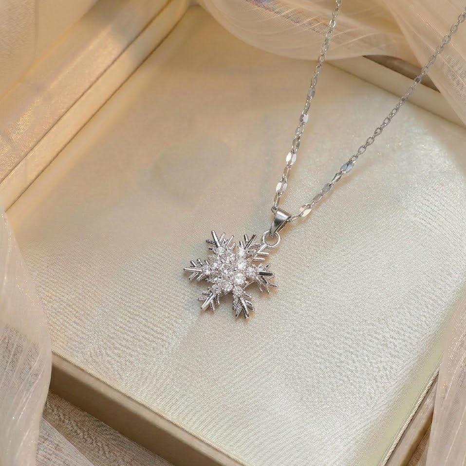 Rotatable Sunflower Zirconia Necklace: Japanese-Korean Style, Fashionable Collarbone Chain