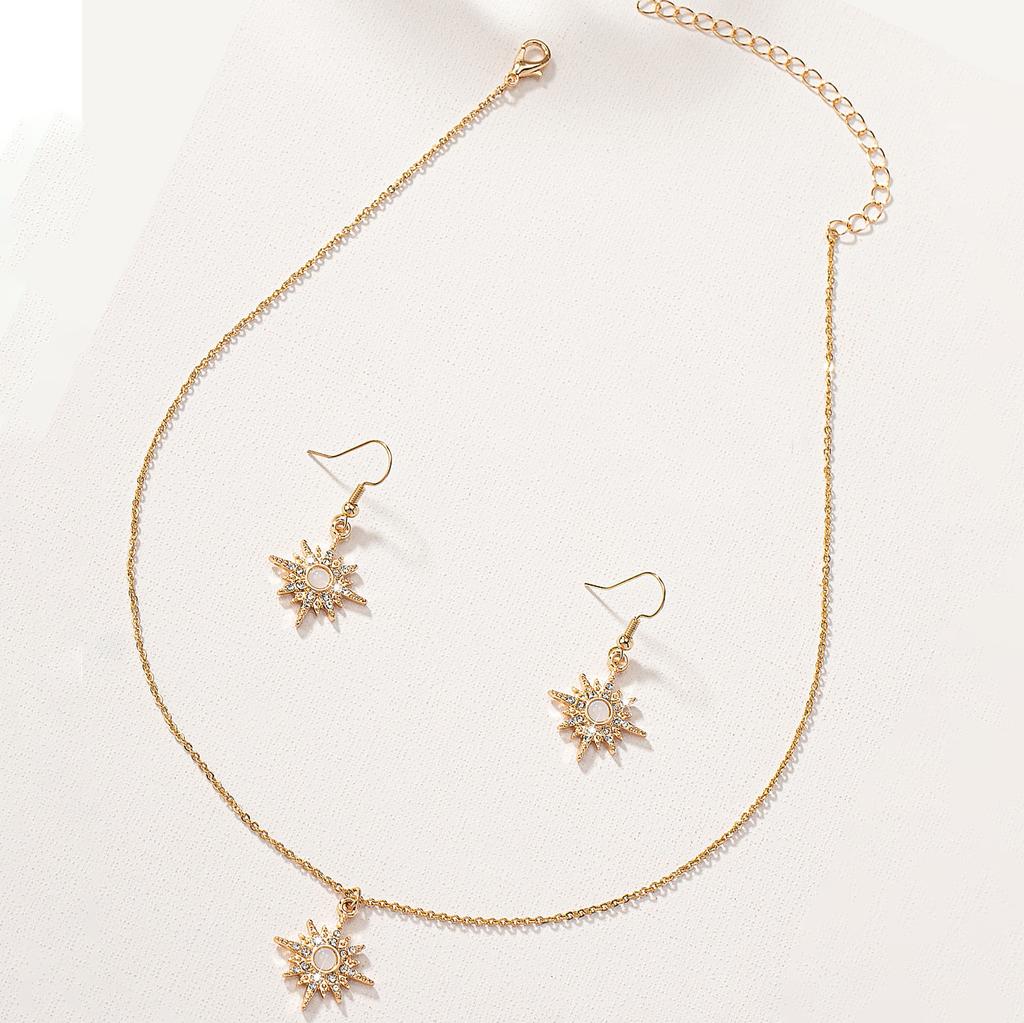 Light Luxury Maimang Star Earrings Necklace Set Female Niche Design High-end Daily Versatile Jewelry Set