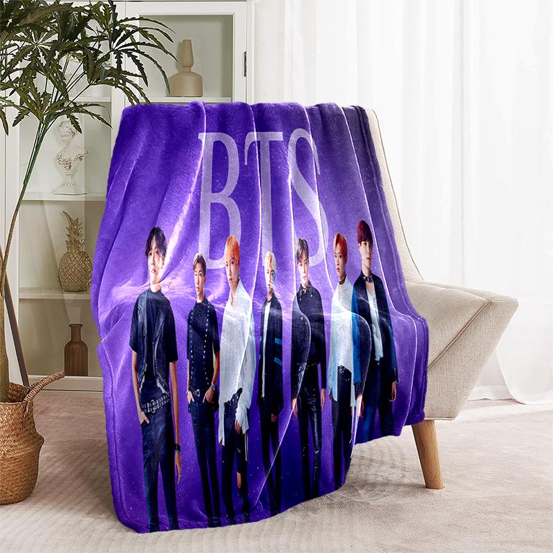1pc Blanket Kpop Print Design, Lightweight Blanket for Sofa, Bed- Soft &Warm, Gift for All Seasons like Christmas, Halloween