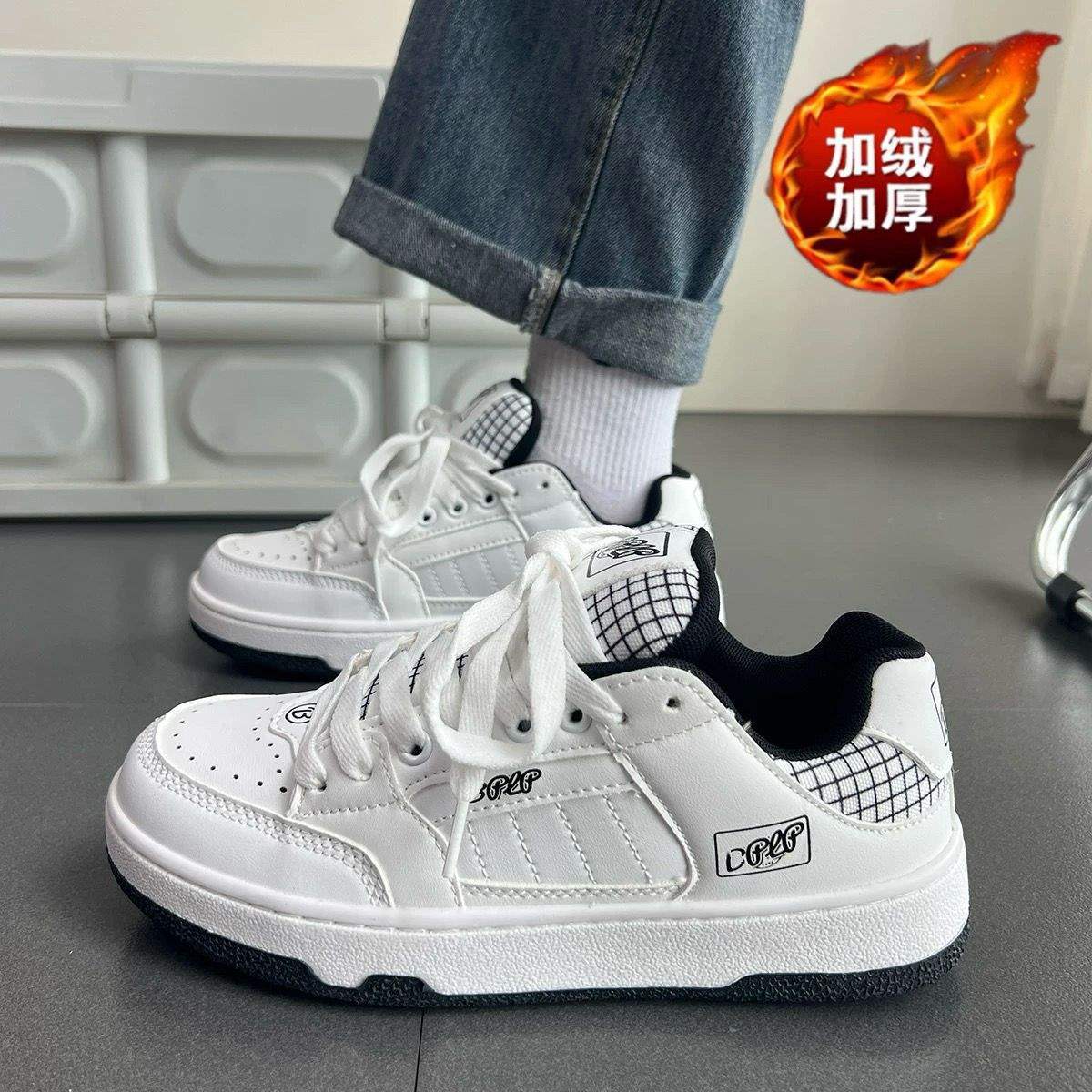 

Флисовые теплые хлопковые туфли для мужчин и женщин, нишевый дизайн, ретро маленькие белые туфли, обувь-хлеб, студенческие универсальные спортивные кеды 44