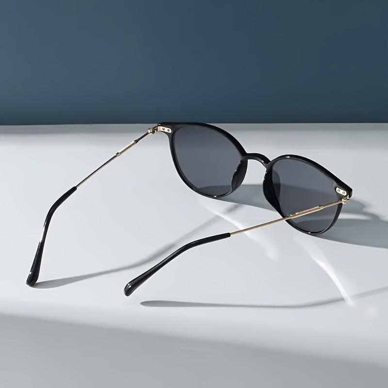 4 Pairs of UV400 Sun Protection Sunglasses Retro Travel Wear Simple UV Resistant Glasses Small Frame Eyeglasses For Women Men