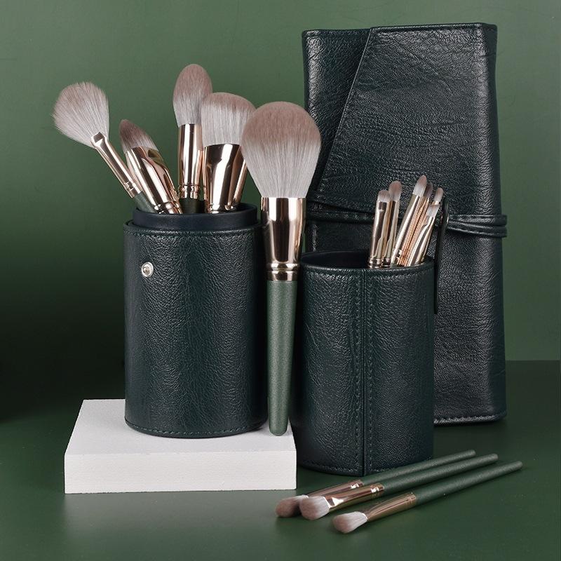 14-Piece Green Cloud Makeup Brush Set, Extra Large Powder Brush, Concealer Brush, Full Set for Students, Affordable High-Quality Portable Brushes
