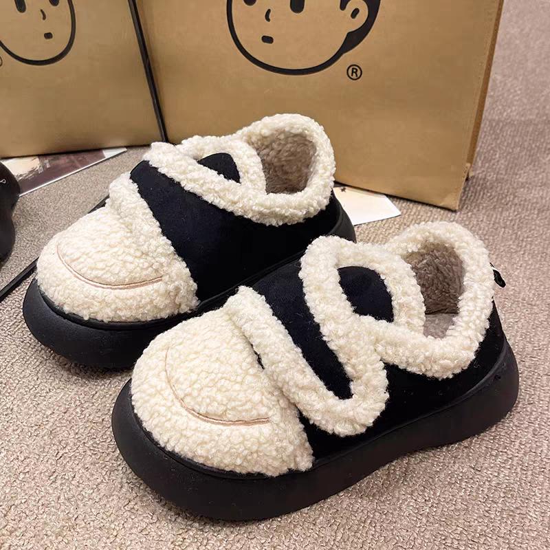Cute Lamb Wool Women Cotton Shoes 2024 new Flat Thicken Plush Hook Loop Woman Ankle Boots Winter Comfort Non Slip snow boots