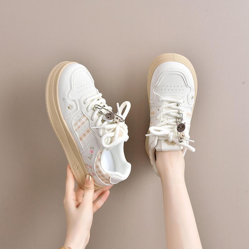 Platform sports board shoes women's 2025 spring new chic niche design breathable student versatile board shoes ins tide