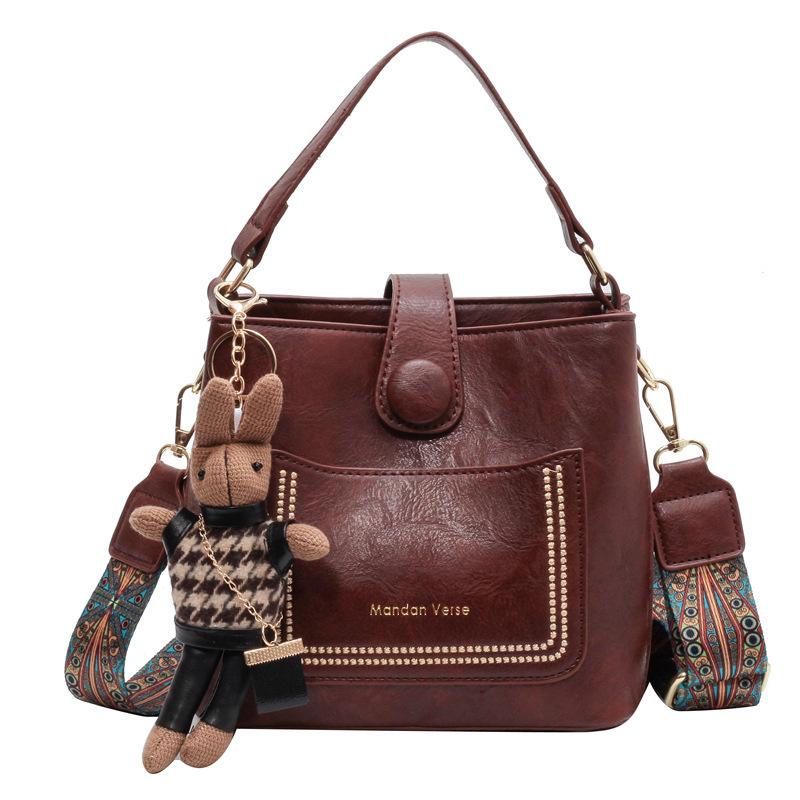 Sac ethnique tendance pour femme - Sac à bandoulière simple et rétro, texture couleur unie et toucher luxueux pour le transport.