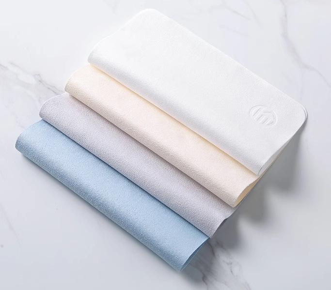 

Женский портативный противоударный чехол для солнцезащитных очков с пружинной застежкой