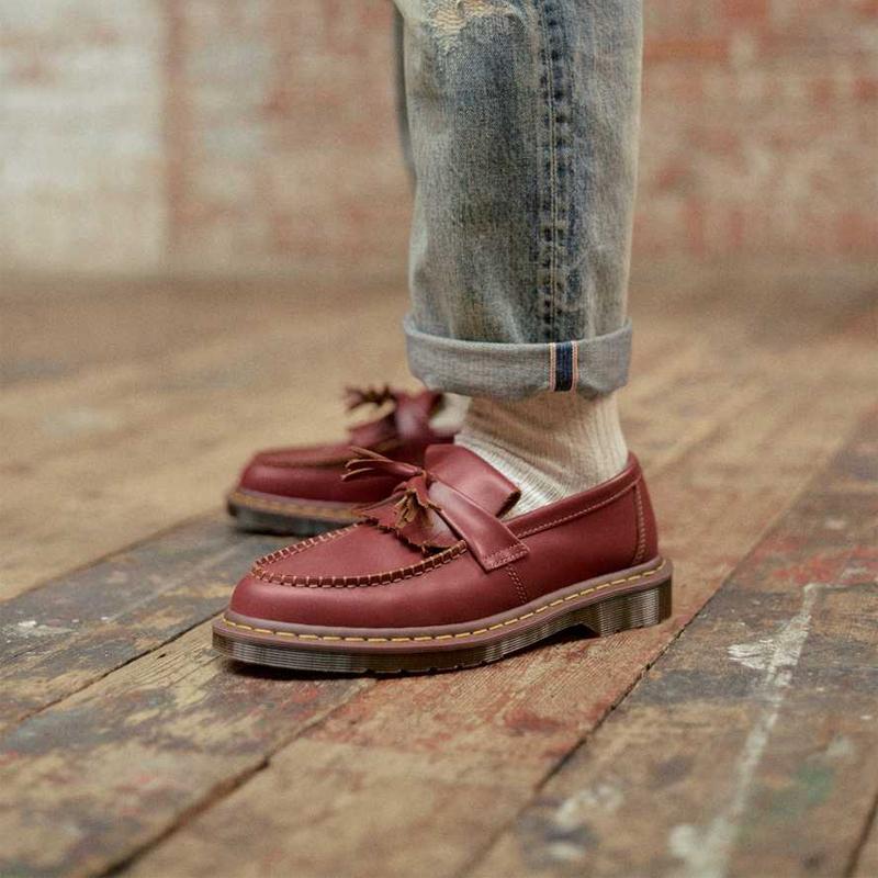 Dr. Martens Martin Pendant Knitted Surround Low-Top Casual Shoes Unisex Casual Shoes Burgundy 26891601
