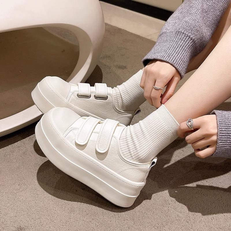 Fashion classic versatile Velcro heightened platform white shoes women's 2025 new spring and autumn light casual board shoes