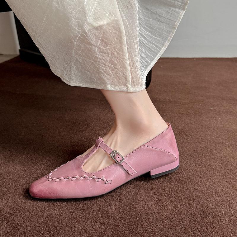 Comfortable and soft leather shoes Four Seasons Cowhide Fashion Single Shoes Women's pointed head Low heel Non-slip cowhide sole Large size sheepsk