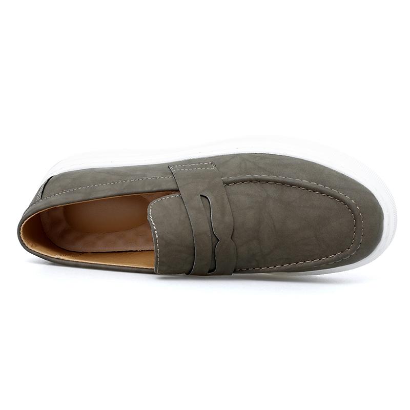 Men's Leather Casual Sneakers All-match Fashion Breathable Hand-stitched Leather Shoes