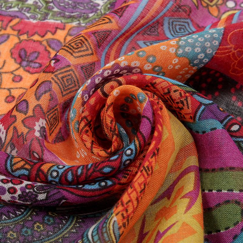 Eleganter floral bedruckter Hijab Baumwoll-Viskose-Schal mit Quasten für Damen Mode Strand Schal Damen Blumen-Kopftuch 185*100cm