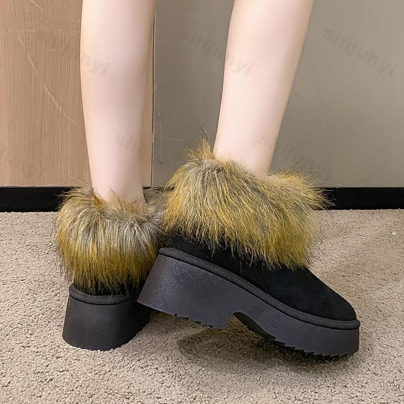Women's Slip on Cotton Shoes 2026 Winter Thicken Warm Plush Short Boots Comfortable Fashion Height Increase Non Slip Snow Boots