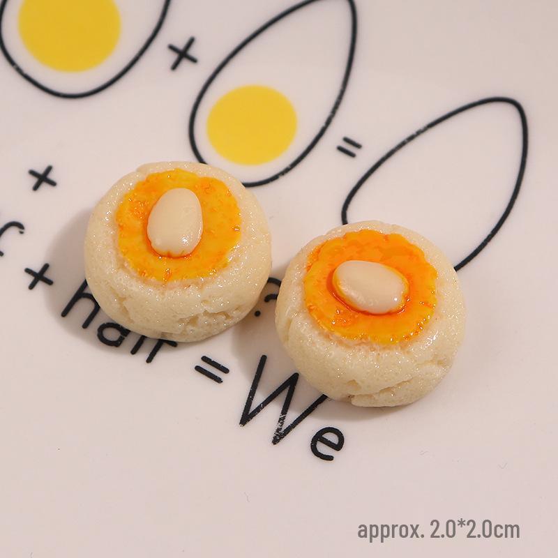 Miniature Cream Bread Simulation Toy Cake: DIY Resin Accessories for Children's Pretend Play and Handmade Projects.