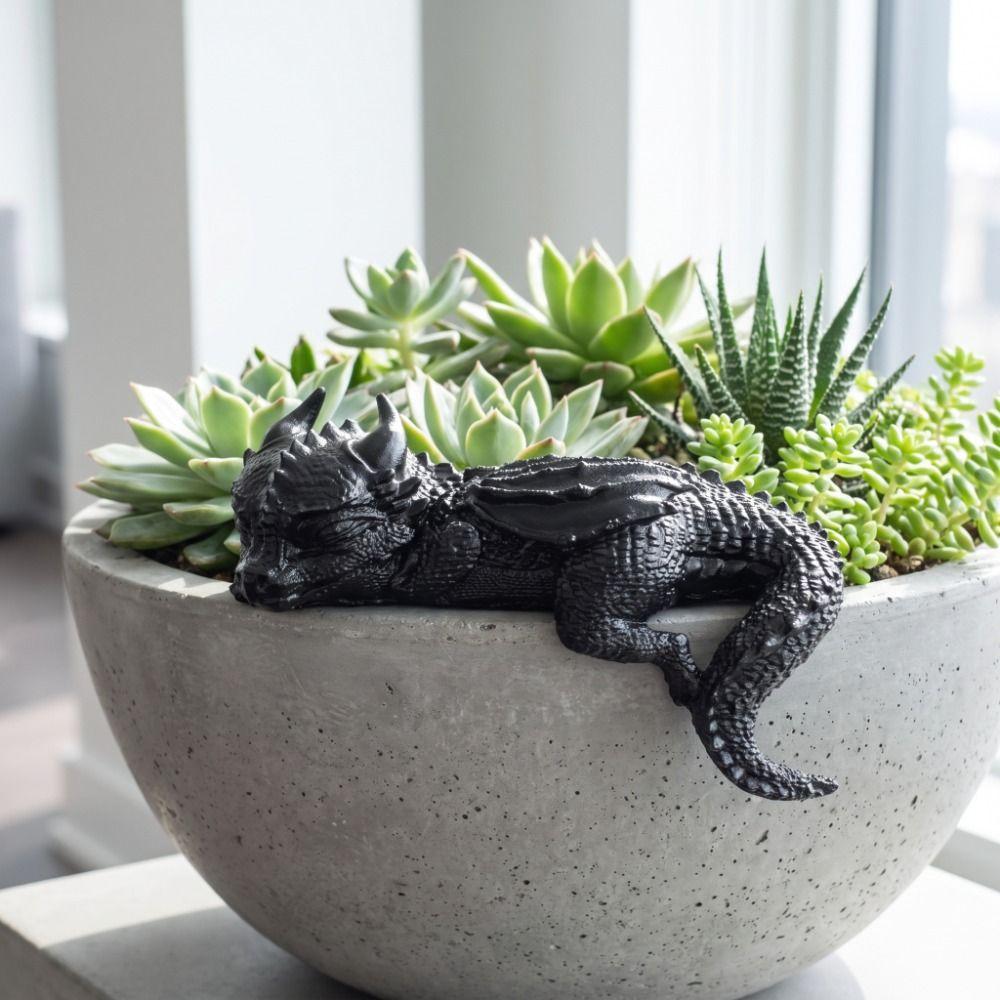 Resin Dragon Sculpture Western Fantasy Desktop Ornament Decorative Dragon Statue  Home Decor