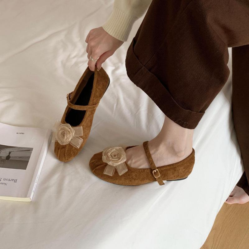 Fairy wind Mary Jane shoes flower buckle single shoes women's shoes 2025 spring and autumn new soft-soled flat-soled shallow mouth beanie shoes