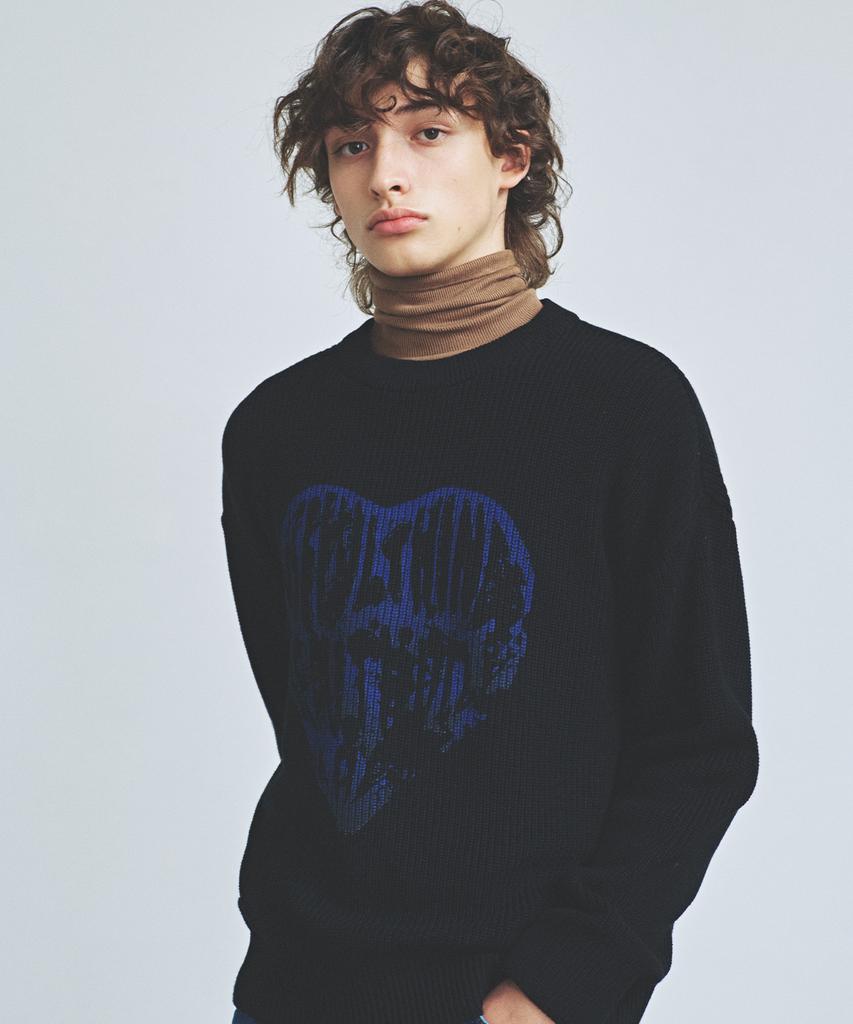 KNITTED Vintage Heart Round Knit Black