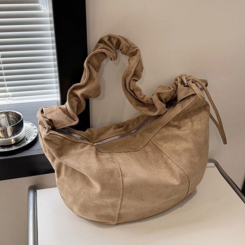 

Large capacity matte retro bag women s autumn and winter new casual pleated shoulder messenger bag dumpling bag абрикосовый