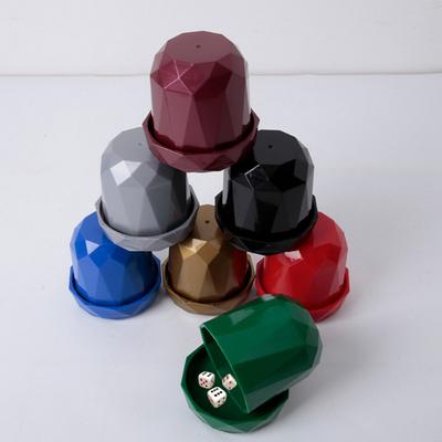 Würfelbecher, polyedrisch, glatte Oberfläche, bruchsicher, angenehmes Handgefühl, verschleißfest, Tischspiel, Bar, Club, KTV, Würfelbecher