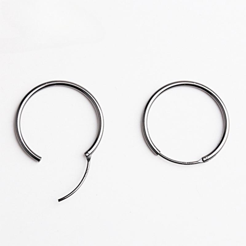 Korean Version of Korean Version of Personalized Round Circle Earrings for Women's Silver Ears