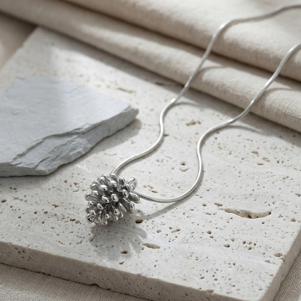 Fashion Silver Color Geometric Pinecone Pendant Adjustable Long Chain Necklace for Women Dainty Daily Wear Luxury Jewelry Gift