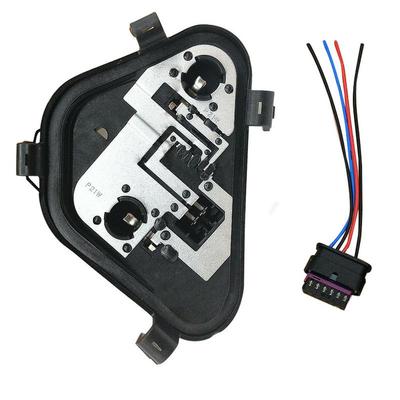 Right Passenger Side Exterior Tail Light Lamp Bulb Carrier Socket Holder With Plug Fit for BMW 3 Series 63217313044
