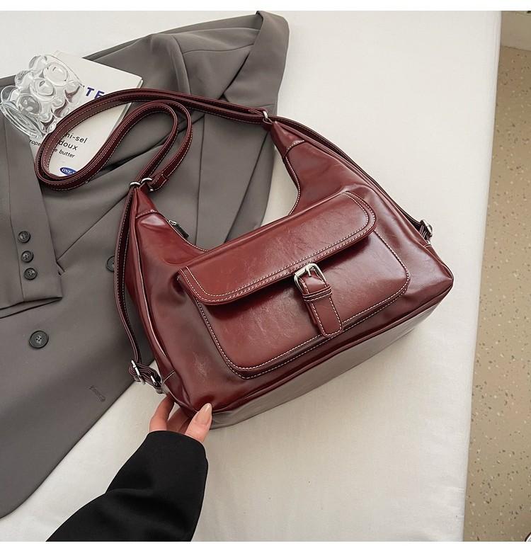 Elegant Vintage Tote Bag For Women Featuring Chic Shoulder Design And Versatile Style Options