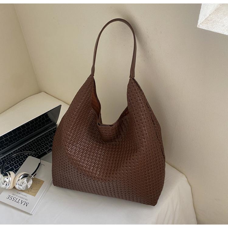 Retro Simple Large-capacity Bag Women's 2025 New Fashion Woven Pattern Shoulder Bag Commuting Lazy Wind Tote Bag