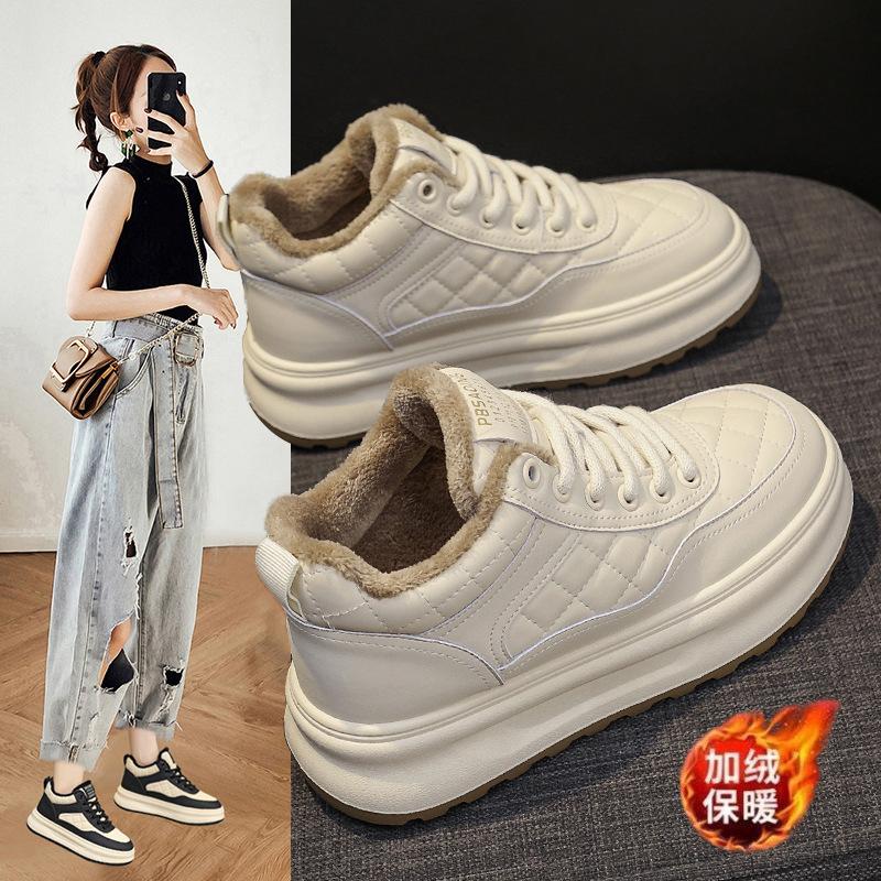 High-top Women's Shoes 2025 New Autumn and Winter Versatile Velvet Warm Cotton Shoes Platform Casual Sports Soft Leather Board Shoes Women
