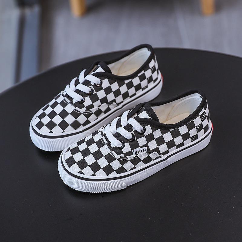 Spring and Autumn New Children's Canvas Shoes Small Medium and Older Children's Board Shoes Boys and Girls Baby Parent-Child Shoes Little White Shoes