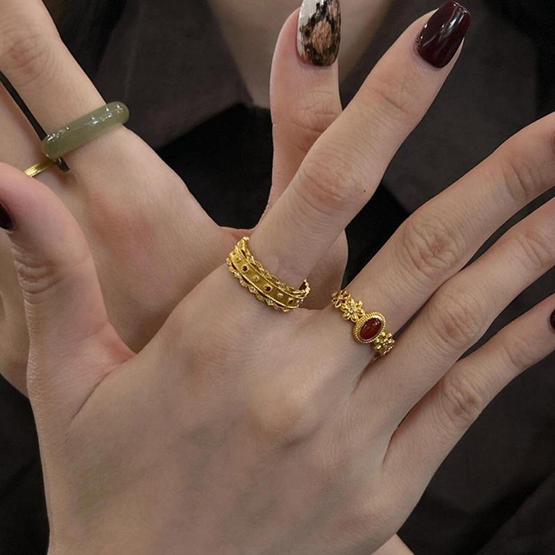 Retro Ruby Gold Floral Lace Index Finger Ring - High-End Light Luxury Style
