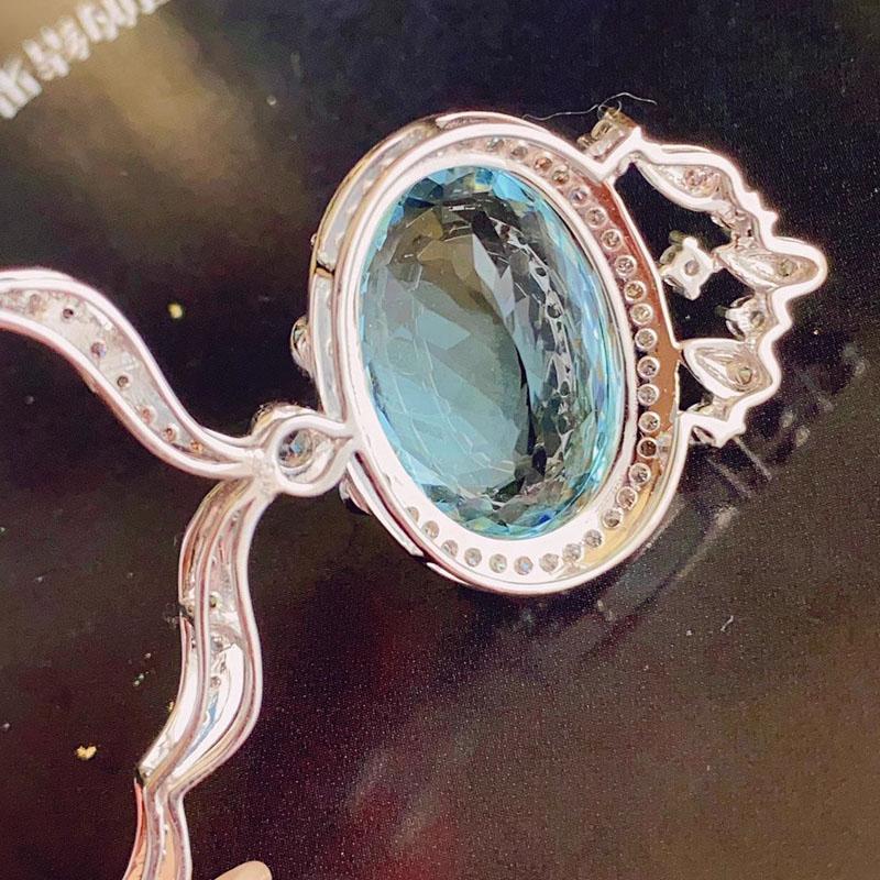 Foydjew 2023 New Fashion Luxury Oval Large Carat Aquamarine Sea Blue Stone Pendant Necklaces Female Elegant Wedding Accessories