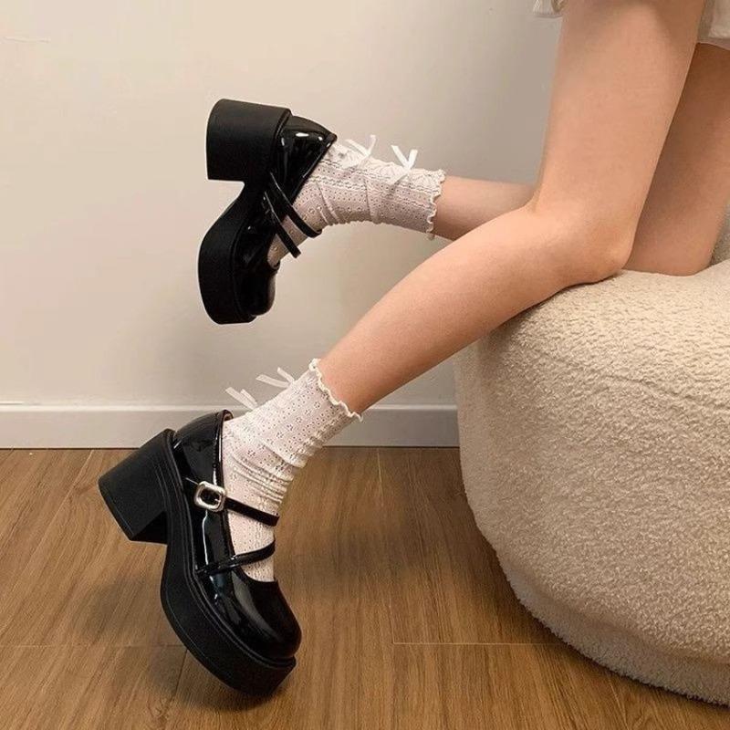 

Taizhou thick heel buckle new round head small JK leather shoes college style with skirt small leather shoes 35 чёрный