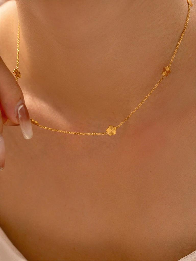 1 Piece Classic Fashion 5 Leaves Flower Pendant Necklace, 18K Gold Plated Stainless Steel Chain, Gift for Mother, Friends, Wife