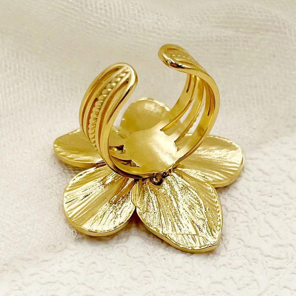 Exaggerated Big Flower Rings For Women Gold Color Sunflower Finger Ring Female Fashion Aesthetic Jewelry Gift
