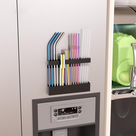 Magnetický držák na brčka Opakovaně použitelný kelímek Úložný dávkovač brček Velká kapacita Snadná instalace Prostorově úsporný organizér na brčka