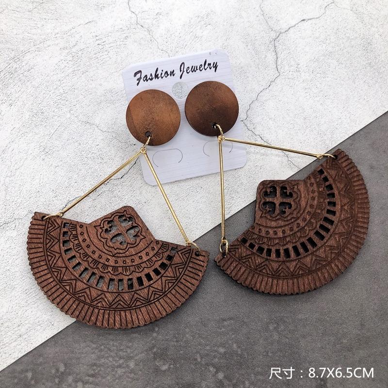 Bohemian Wood Earrings Women's Personality Exaggerated Print Flower Stud Earrings Vacation Versatile Temperament Earrings