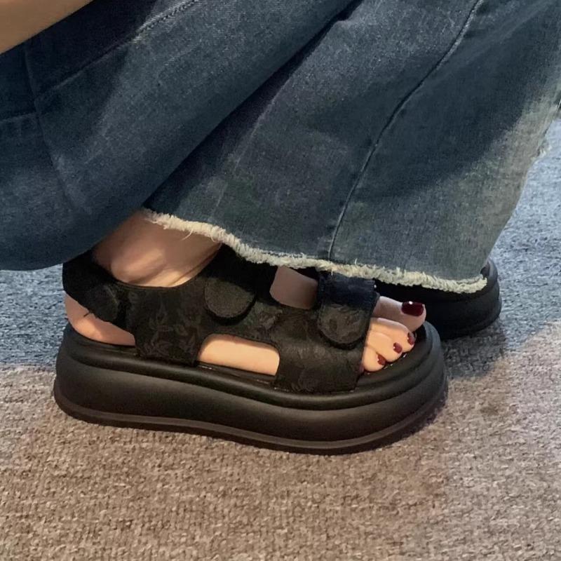 

Sandals women s summer new fashion heightening student Velcro sandals women s comfortable and versatile 35